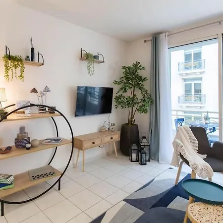 Apartment C10 2 Henri Iv Close To Film Festival/balcony-ac Cannes